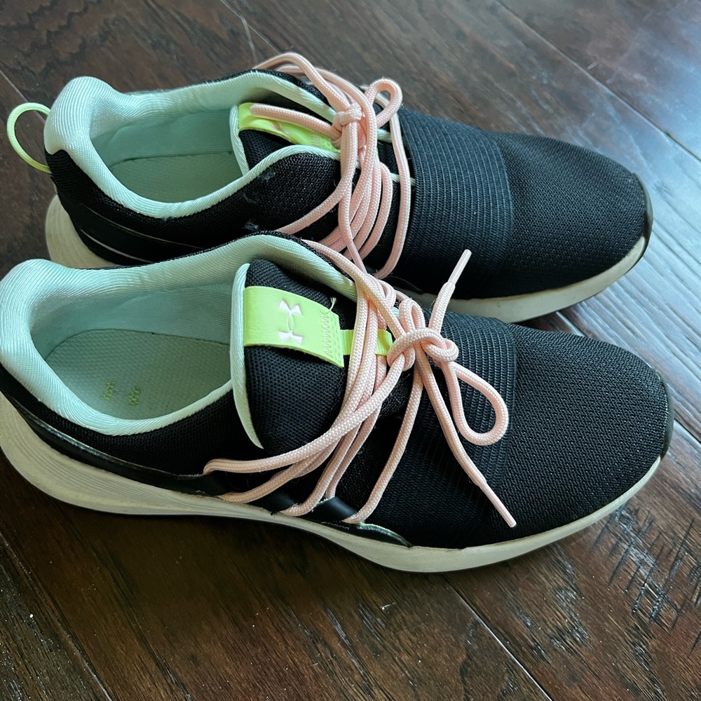 Womens shoes